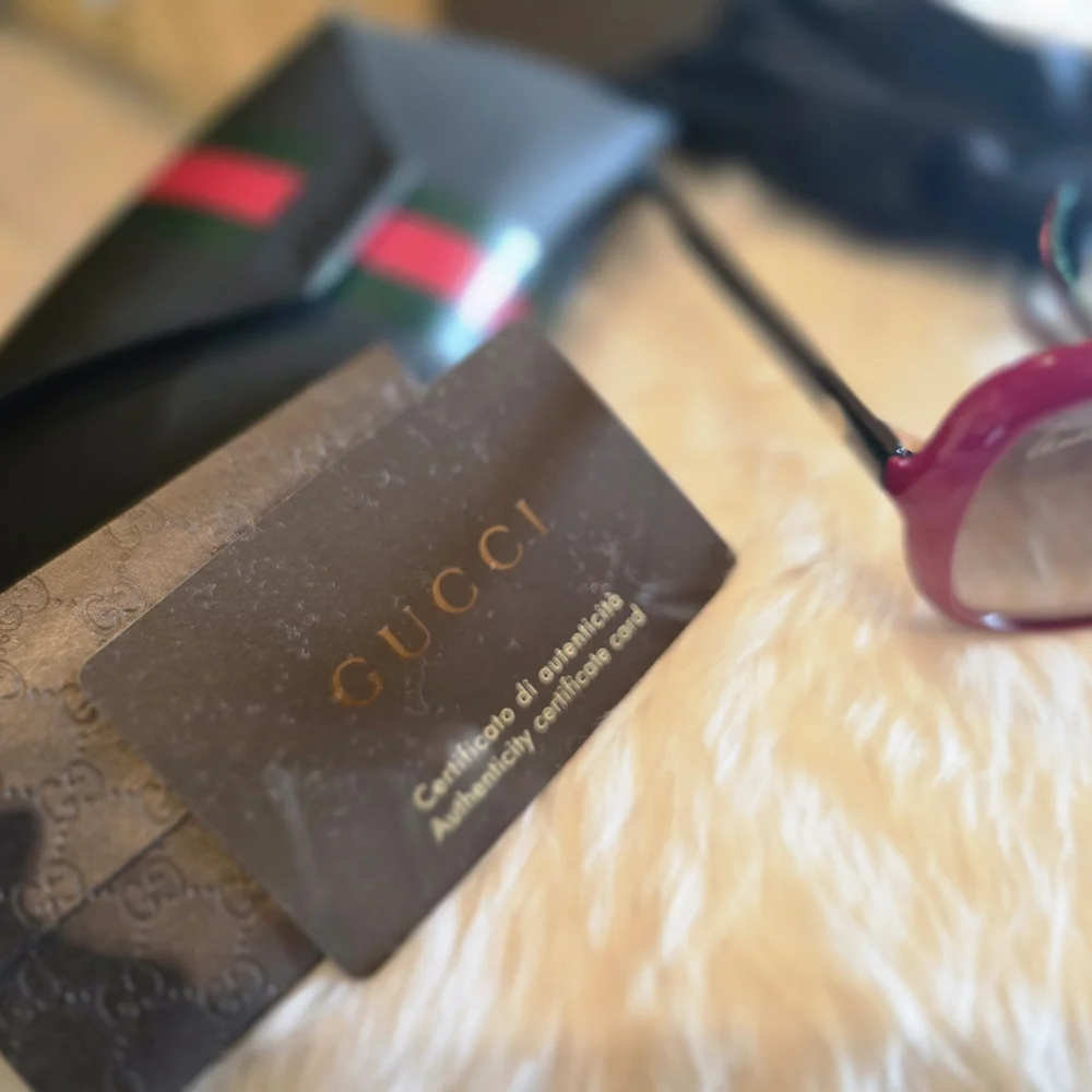 Gucci Red Sunglasses for Women - Picture 5 of 12